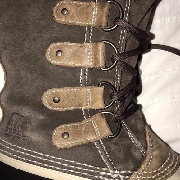 Sorel Joan Of Arctic Tan Waterproof Snow Boots - Picture 2 of 6